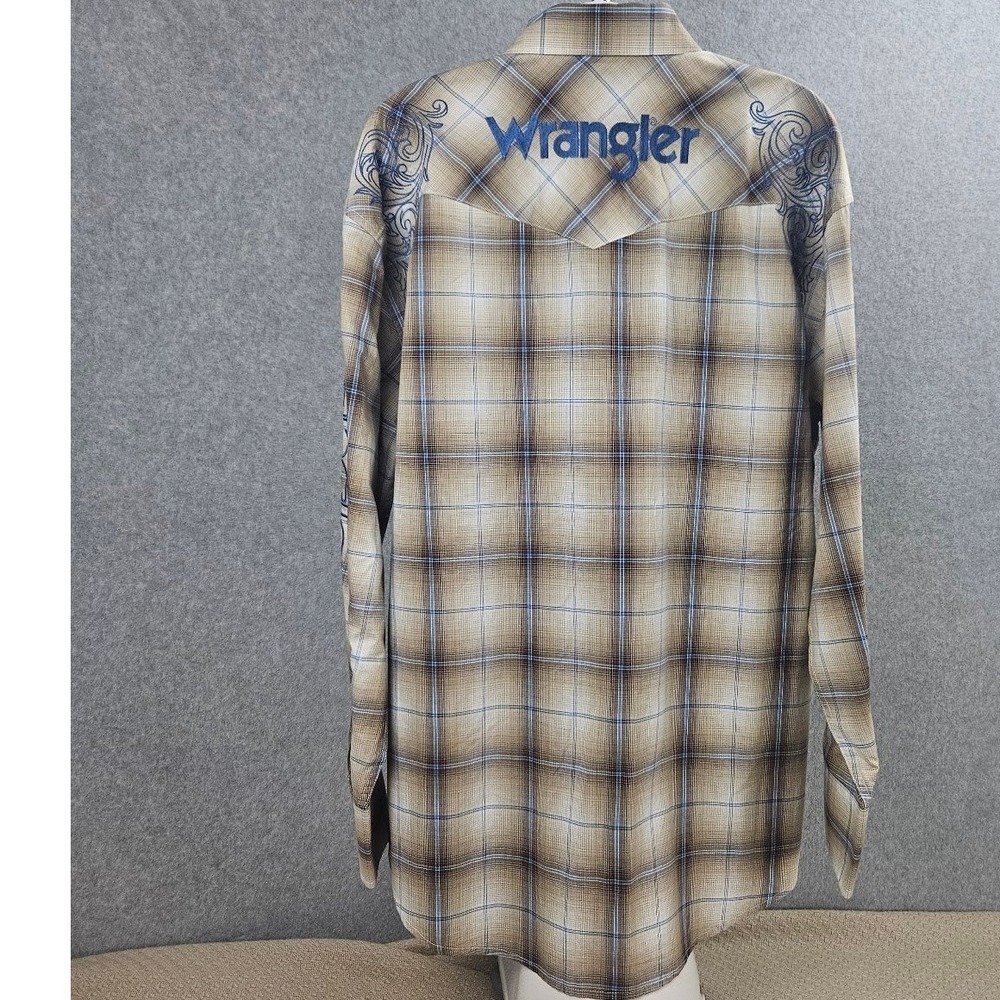 Wrangler Mens Plaid Western Pearl Snap Shirt Embroidered Rodeo Tan Blue L - Picture 2 of 16